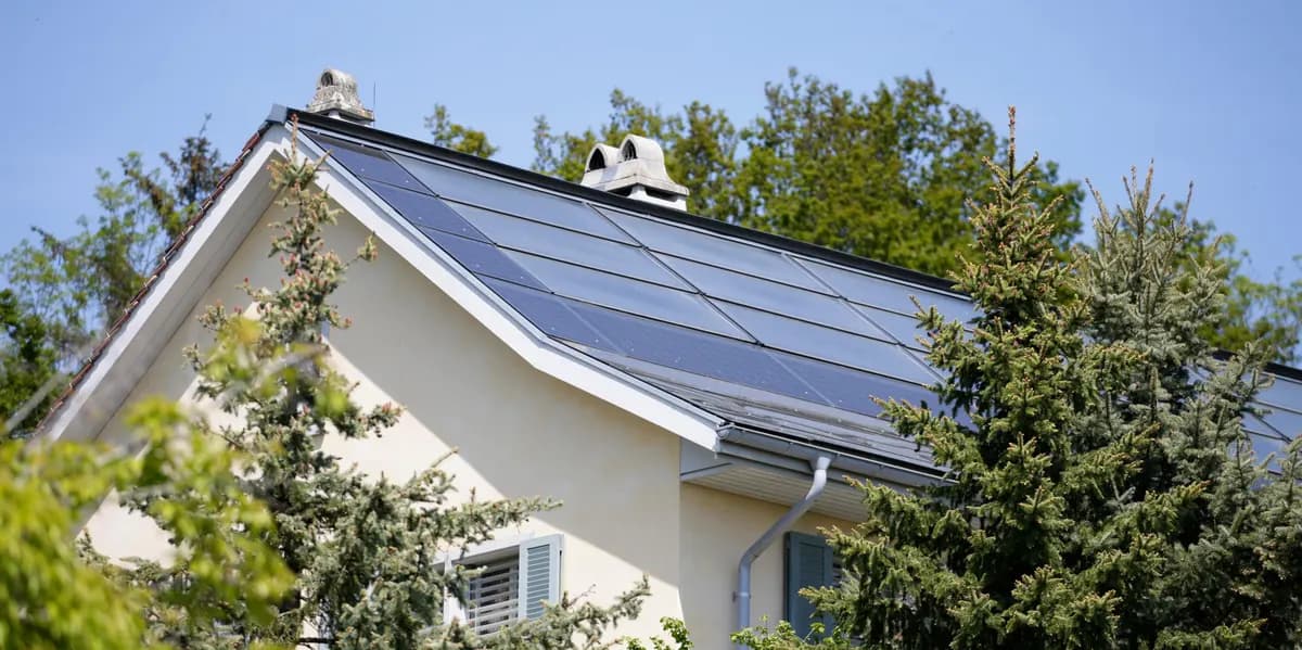 Einfamilienhaus im Kanton Zürich mit Photovoltaikanlage